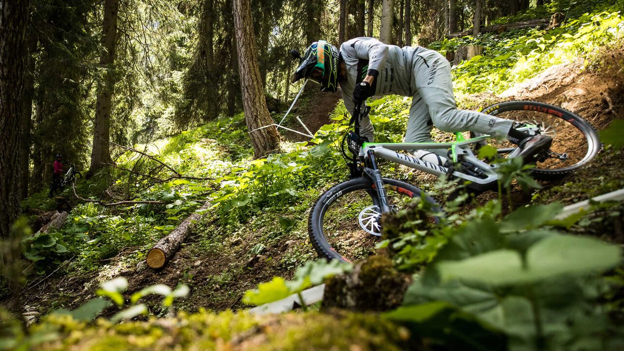 Enduro mtb clothing & gear