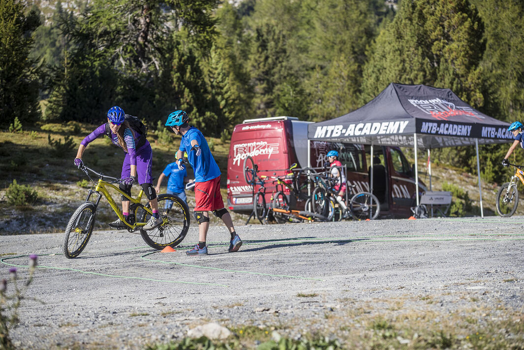 Mountain Bike Courses for Safety and Speed 