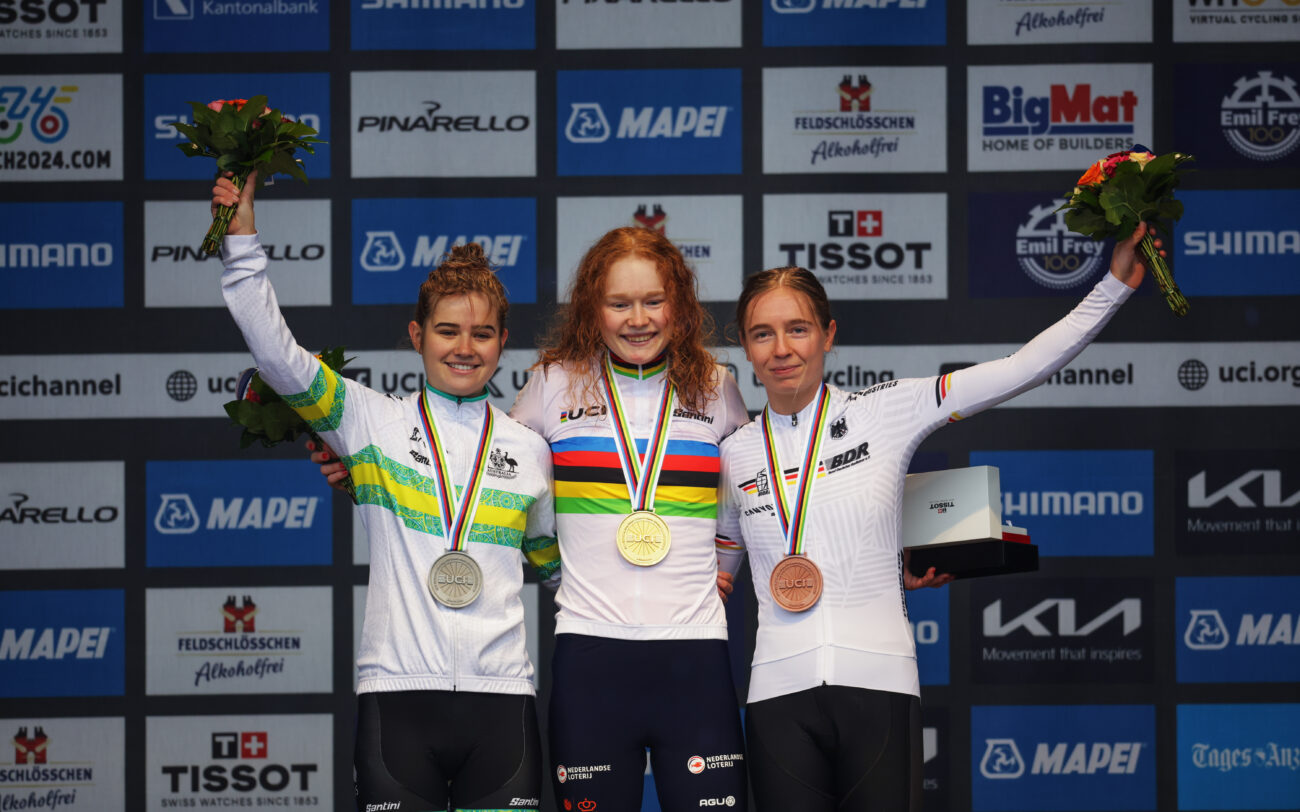 Riders Puck Pieterse (NL), Neve Bradbury (AU), and Antonia Niedermaier (DE) won the U23 gold, silver, and bronze medals, respectively.